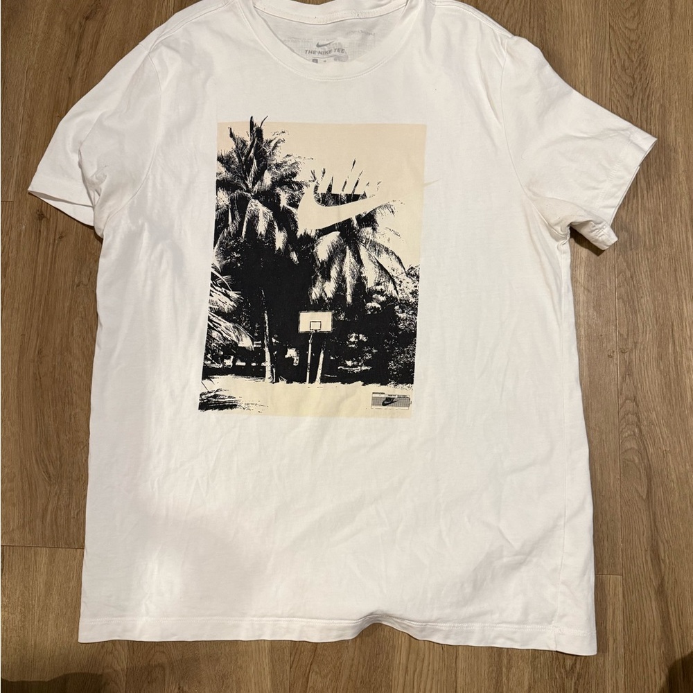 Nike - Beige/White Graphic T-Shirt - Picture 2 of 3
